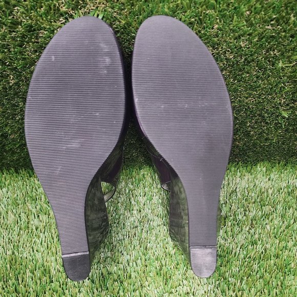 MARC FISHER | Peep toe Sling-Back Wedge Heel in GOOD condition - Picture 3 of 4